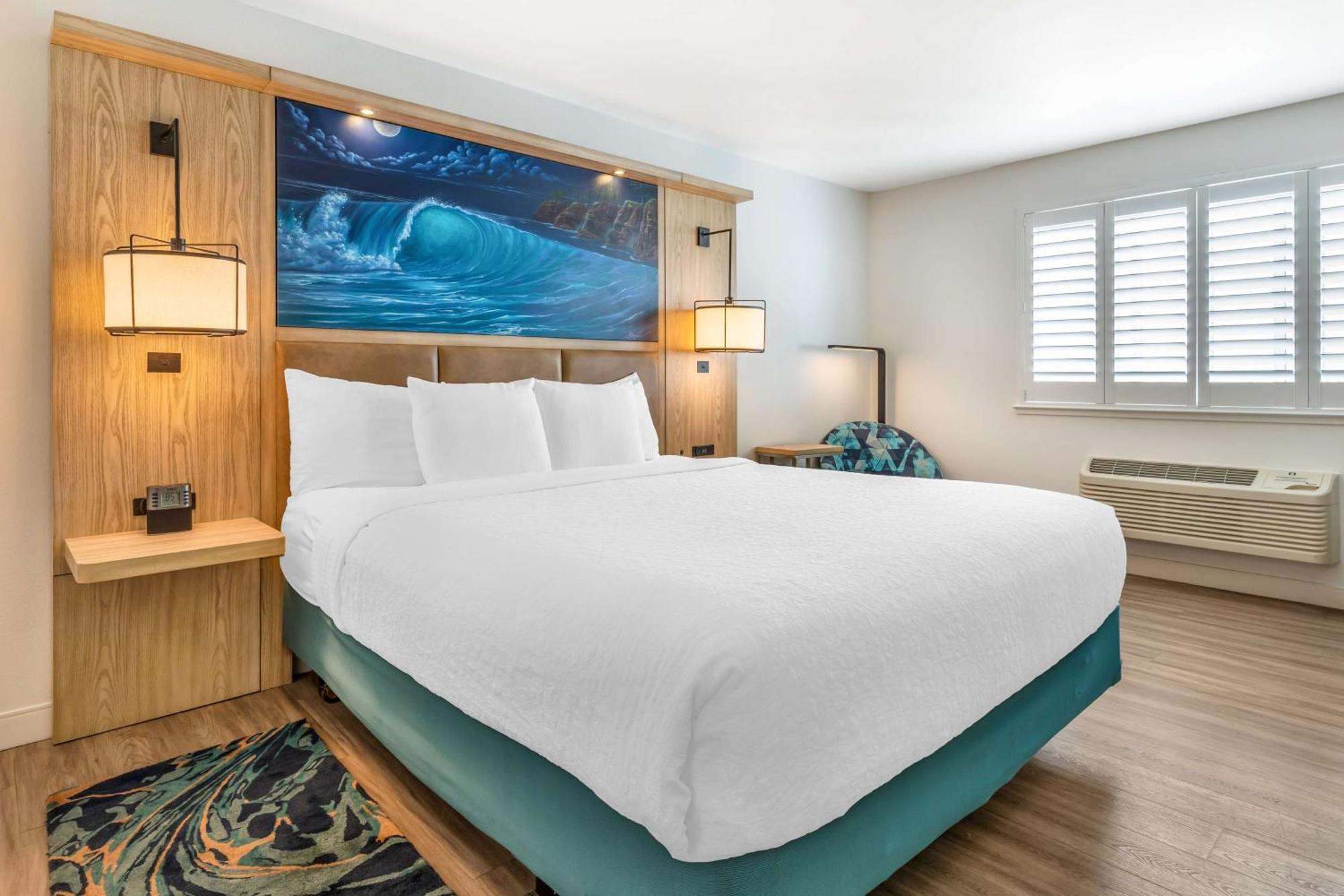 Best Western Plus Capitola By-The-Sea Inn & Suites Bilik gambar