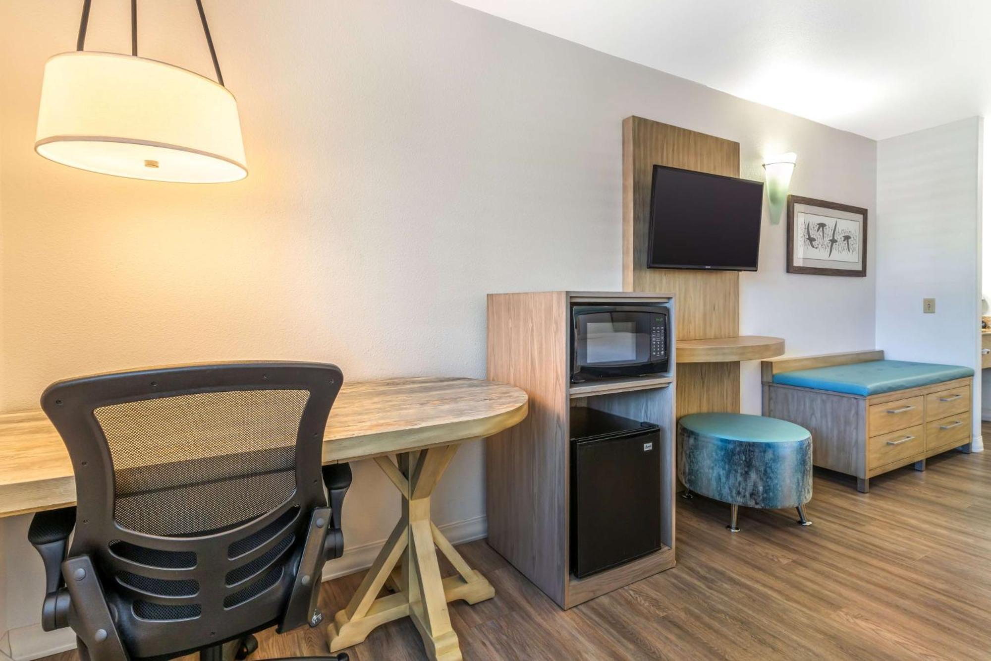 Best Western Plus Capitola By-The-Sea Inn & Suites Bilik gambar