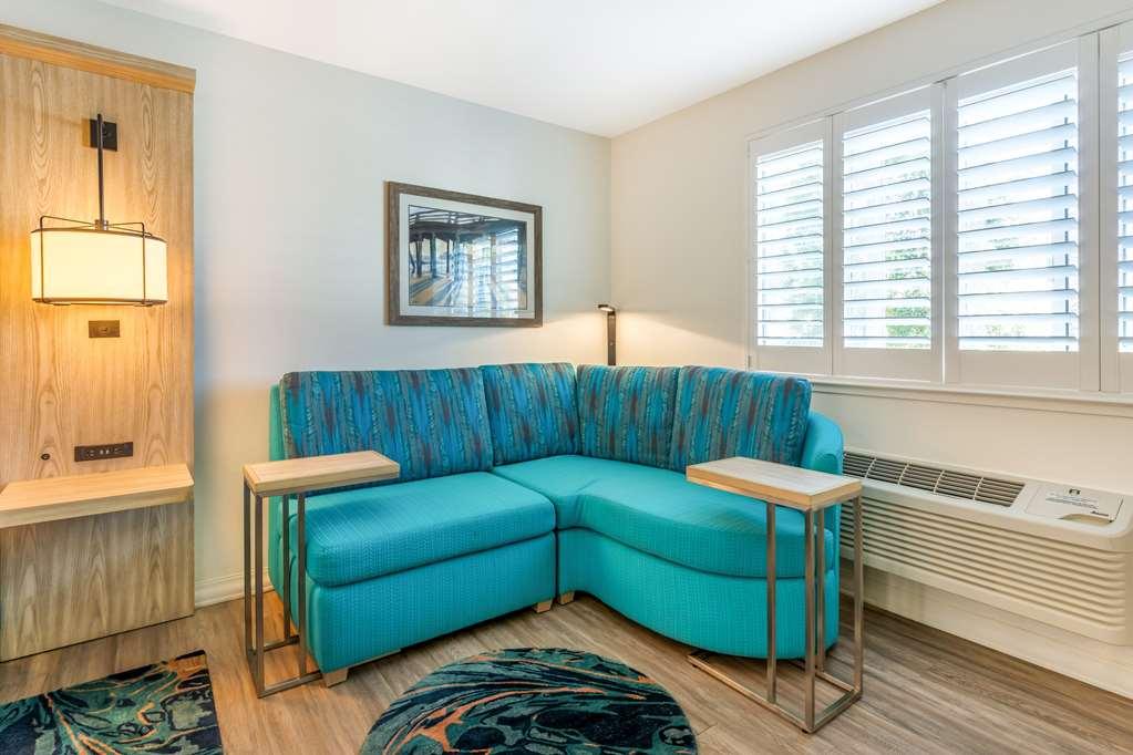 Best Western Plus Capitola By-The-Sea Inn & Suites Bilik gambar
